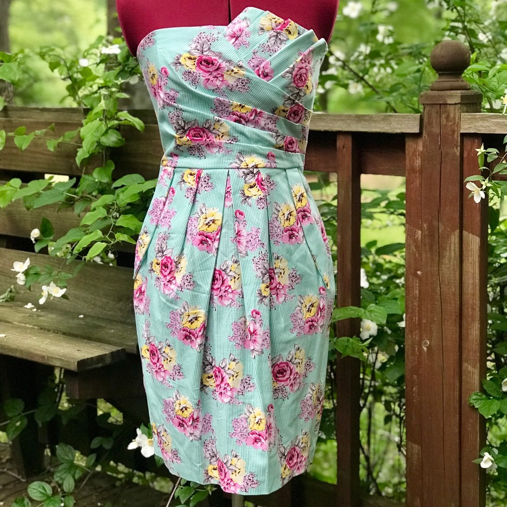 $69 TeezeMe strapless floral dress w cool details